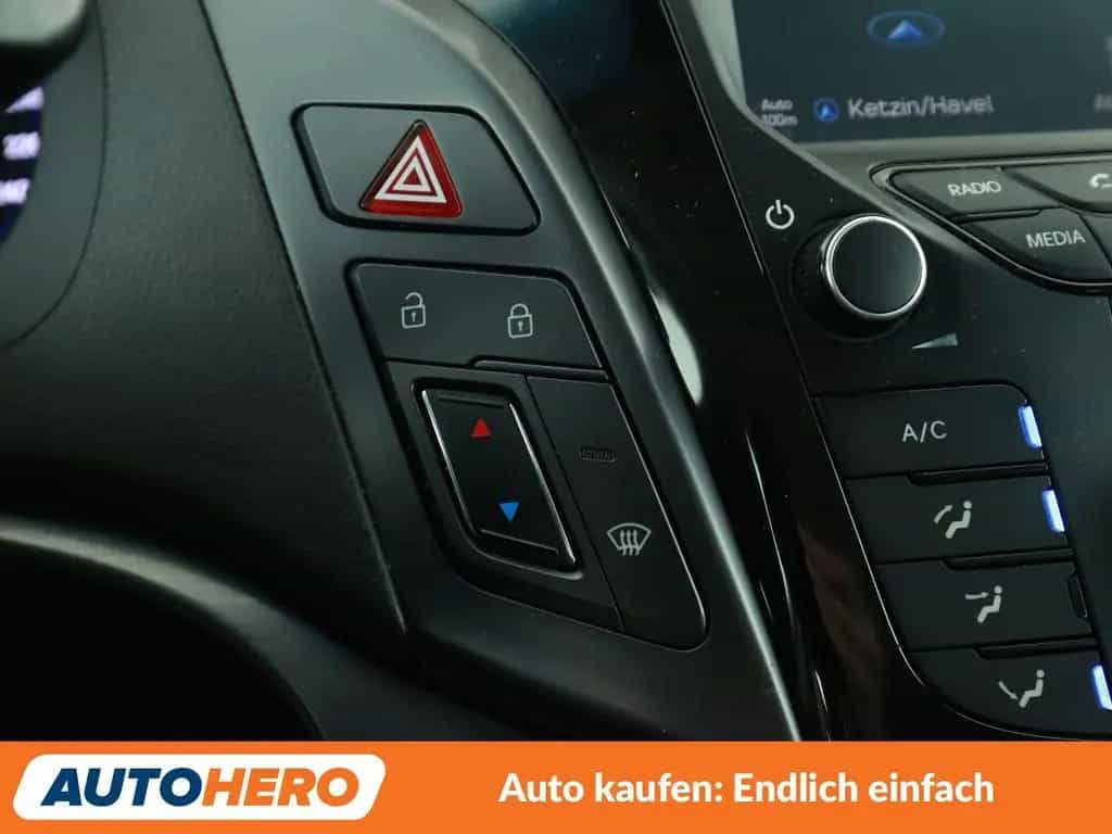 Hyundai i40 2.0 GDI Trend Aut.*NAVI*CAM*TEMPO*SHZ*ALU* 08/2016-photo-25