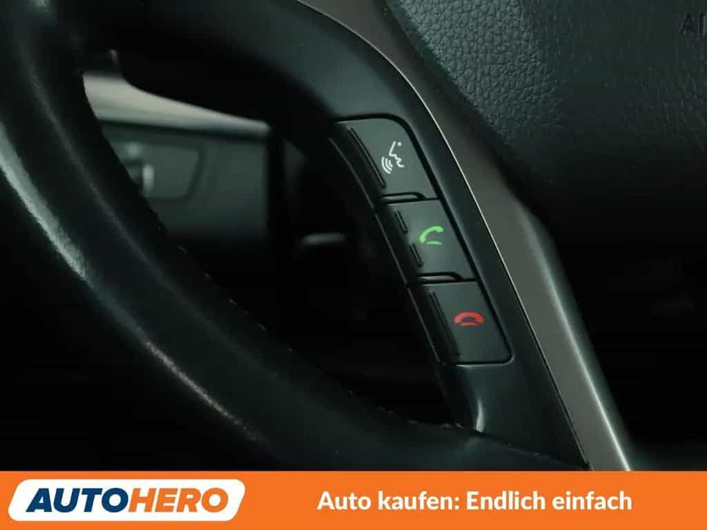 Hyundai i40 2.0 GDI Trend Aut.*NAVI*CAM*TEMPO*SHZ*ALU* 08/2016-photo-29