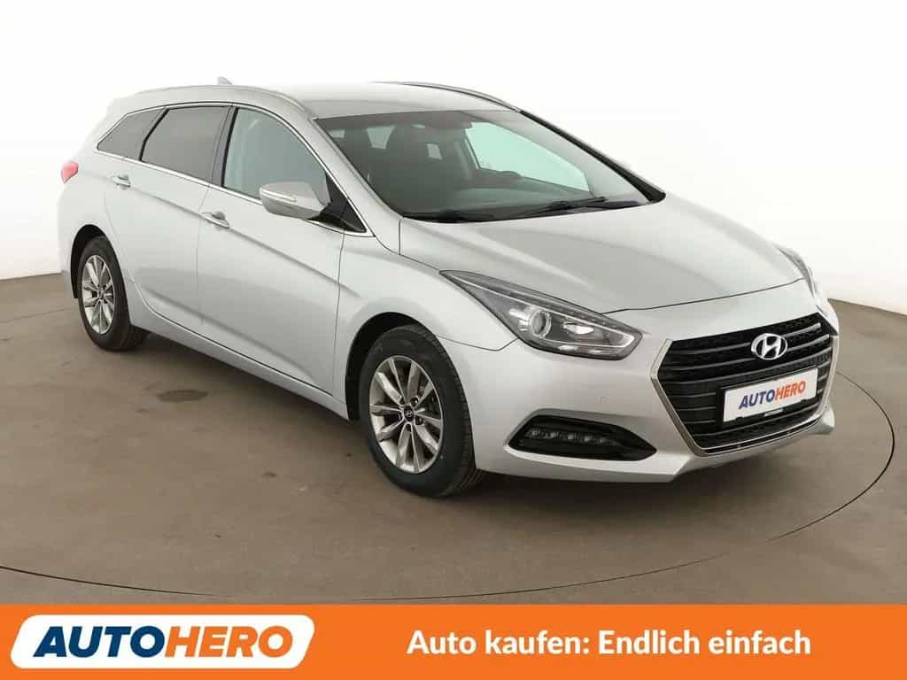 Hyundai i40 2.0 GDI Trend Aut.*NAVI*CAM*TEMPO*SHZ*ALU* 08/2016-photo-7