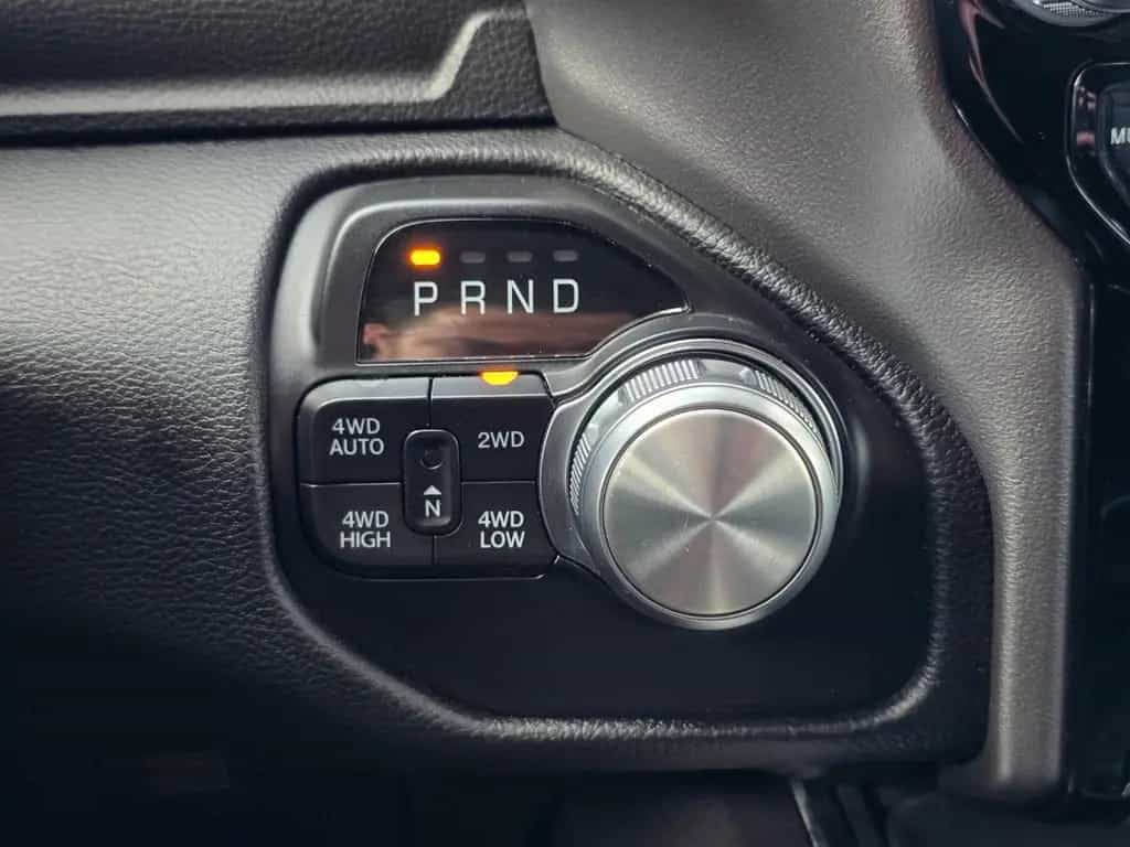 Dodge RAM 1500 5.7 CrewCup LARAMIE|NAP|HÖHERLEGUNG|LPG 11/2020-photo-19
