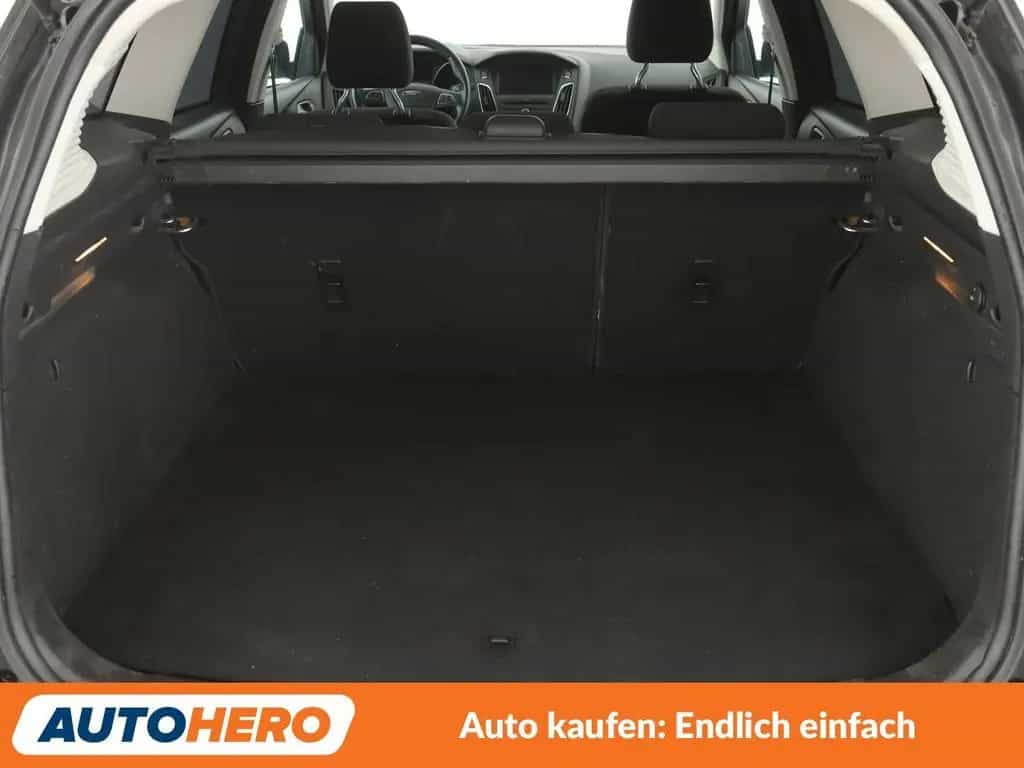 Ford Focus 1.0 EcoBoost Cool&Connect*NAVI*PDC*SHZ* 08/2018-photo-17
