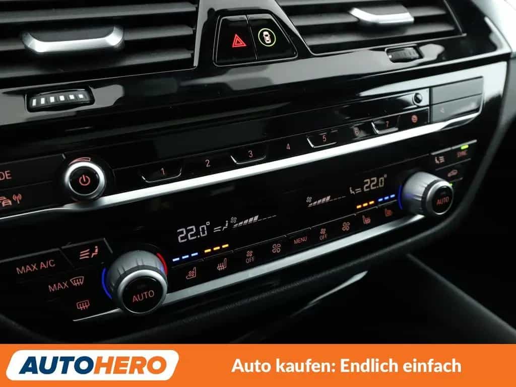 BMW 5 Series 520d Sport Line Aut.*NAVI*LED*360CAM*ACC*SHZ*LHZ 10/2019-photo-23