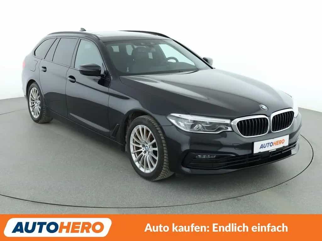 BMW 5 Series 520d Sport Line Aut.*NAVI*LED*360CAM*ACC*SHZ*LHZ 10/2019-photo-7