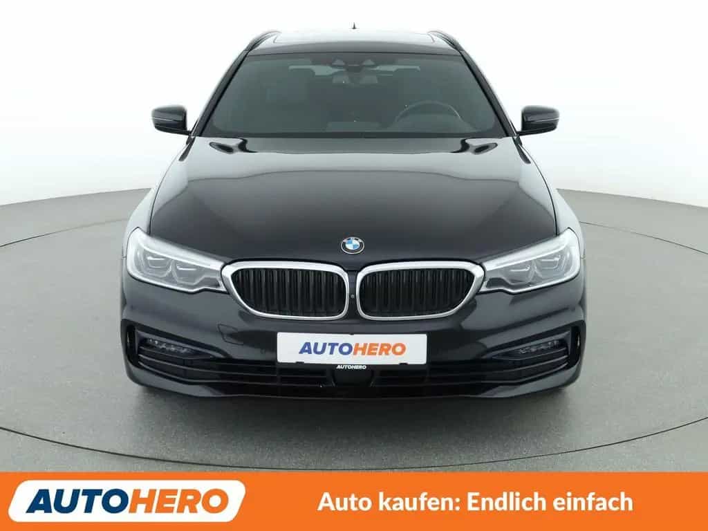 BMW 5 Series 520d Sport Line Aut.*NAVI*LED*360CAM*ACC*SHZ*LHZ 10/2019-photo-8