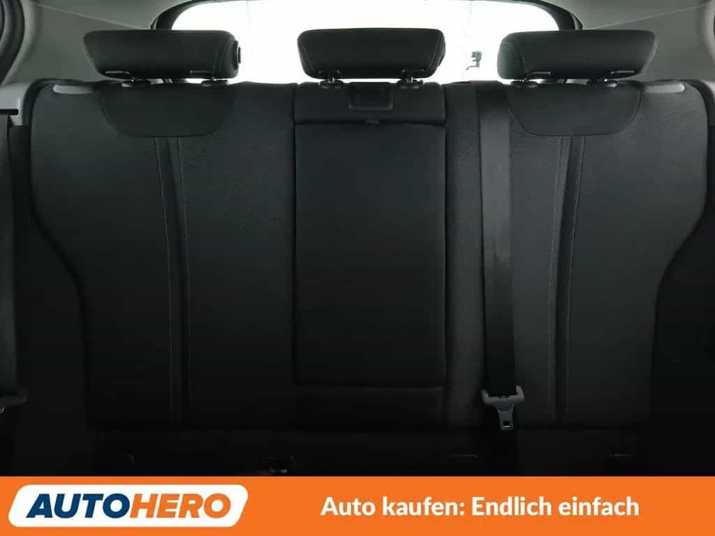 BMW 120 i Urban Line Aut.*NAVI*LED*TEMPO*PDC*CAM* 10/2017-photo-15