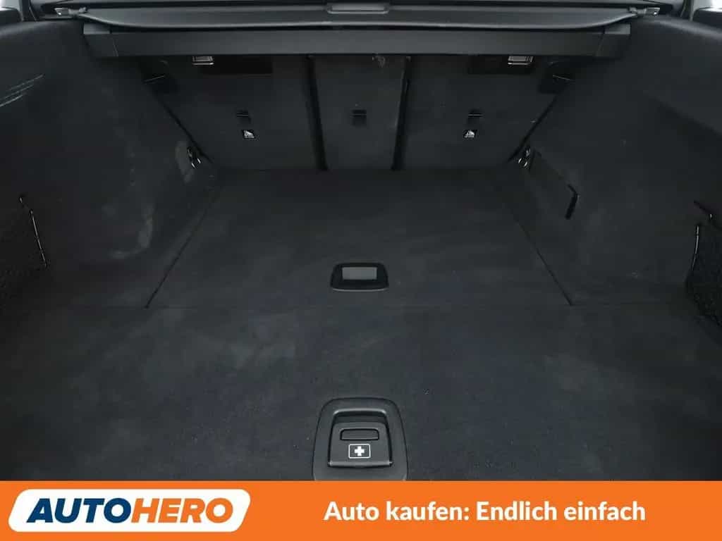 BMW 3 Series 320d Sport Line Aut.*LASER*NAVI*TEMPO*PDC*SHZ* 04/2022-photo-17
