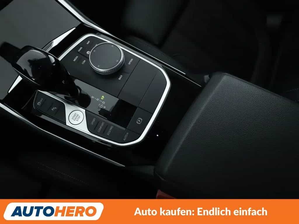 BMW 3 Series 320d Sport Line Aut.*LASER*NAVI*TEMPO*PDC*SHZ* 04/2022-photo-23