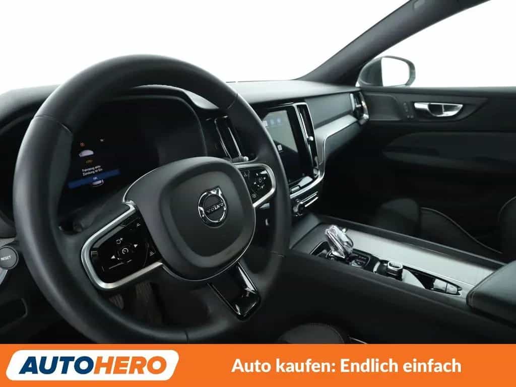 Volvo V60 2.0 B4 Plus Bright Aut.*NAV*LED*TEMP*360CAM* 09/2022-photo-10