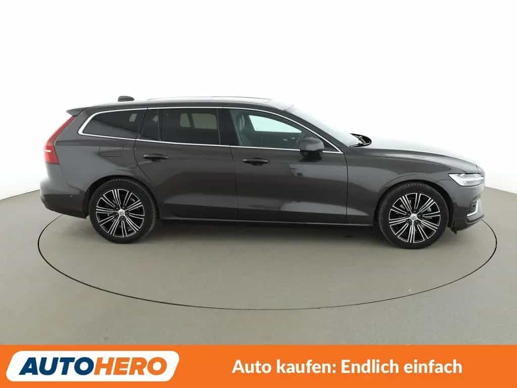 Volvo V60 2.0 B4 Plus Bright Aut.*NAV*LED*TEMP*360CAM* 09/2022-photo-6
