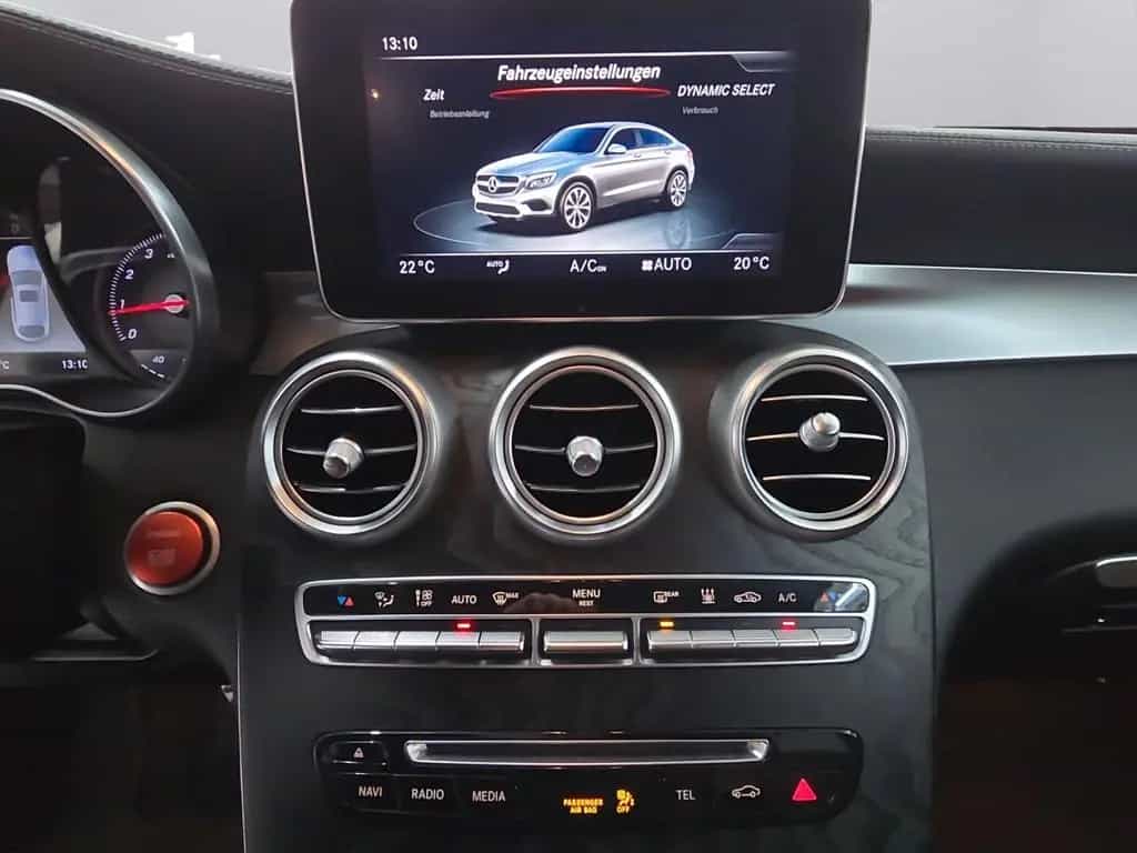 Mercedes-Benz GLC-Class 250 Coupe 4Matic AMG Line *LED*AHK*ACC*RFK* 08/2017-photo-13