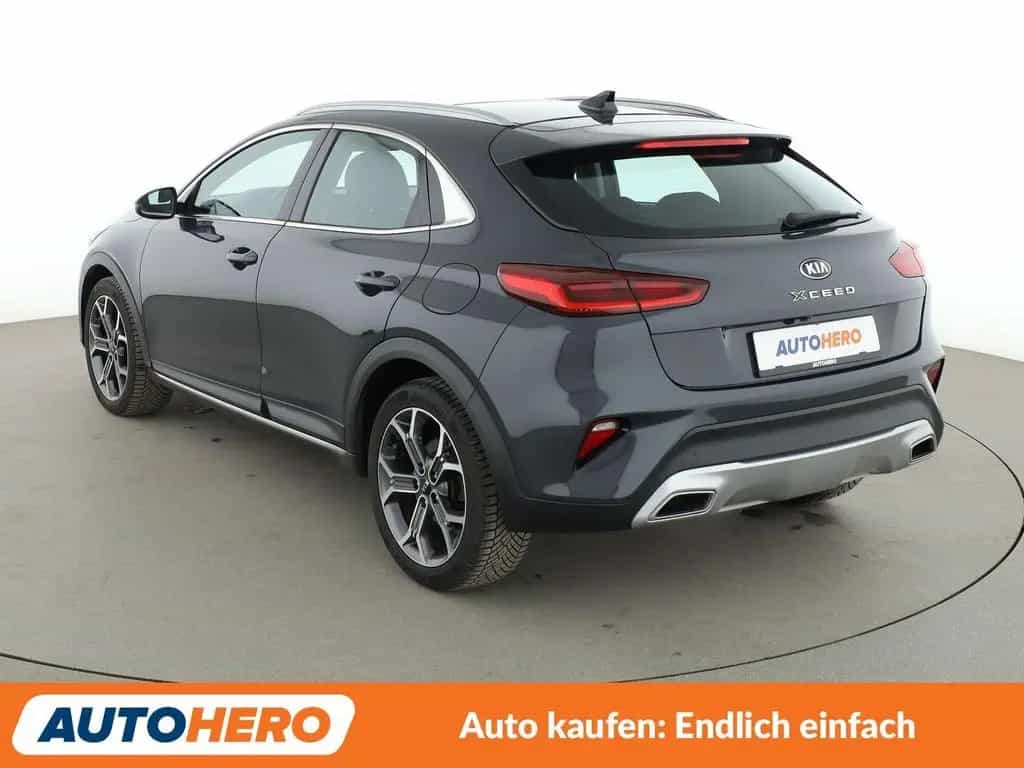 Kia XCeed 1.6 CRDi Mild-Hybrid Spirit Aut*NAVI*LED* 10/2021-photo-3