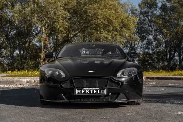 Aston Martin V12 Vantage 08/2018-photo-1