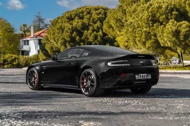 Aston Martin V12 Vantage 08/2018-photo-3