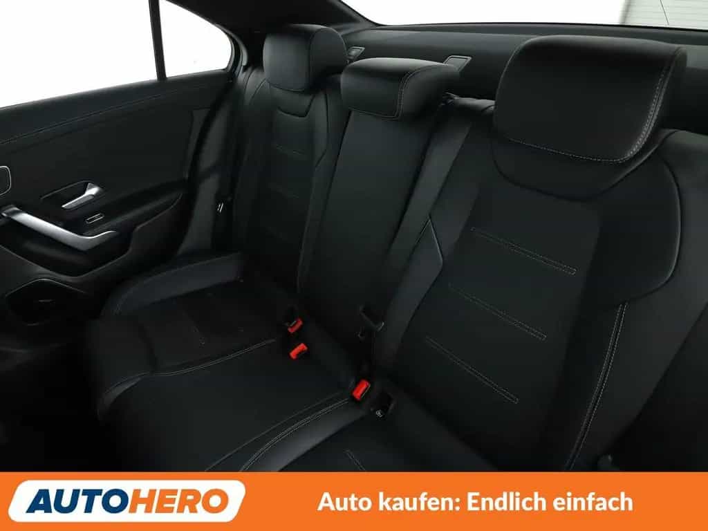 Mercedes-Benz A-Class 35 AMG 4Matic Aut.*LED*NAVI*ACC*CAM*PDC*SHZ* 03/2020-photo-13