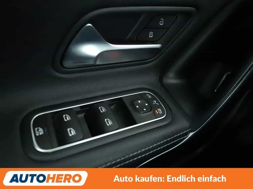 Mercedes-Benz A-Class 35 AMG 4Matic Aut.*LED*NAVI*ACC*CAM*PDC*SHZ* 03/2020-photo-25