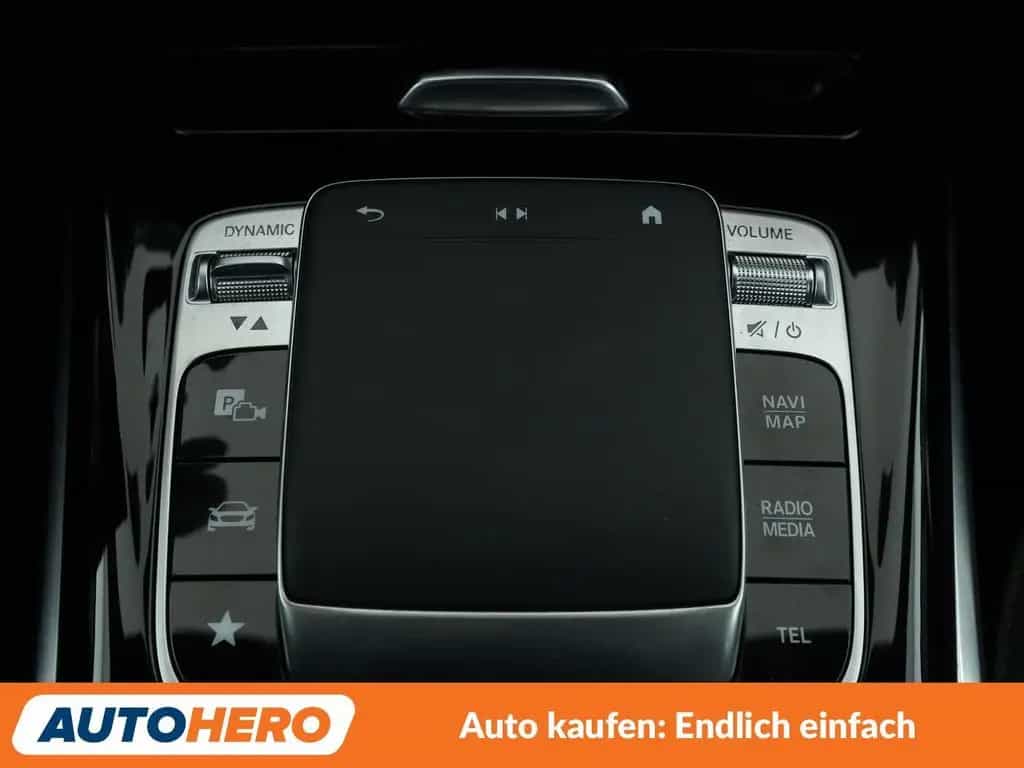 Mercedes-Benz A-Class 35 AMG 4Matic Aut.*LED*NAVI*ACC*CAM*PDC*SHZ* 03/2020-photo-29