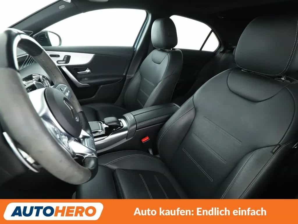 Mercedes-Benz A-Class 35 AMG 4Matic Aut.*LED*NAVI*ACC*CAM*PDC*SHZ* 03/2020-photo-9