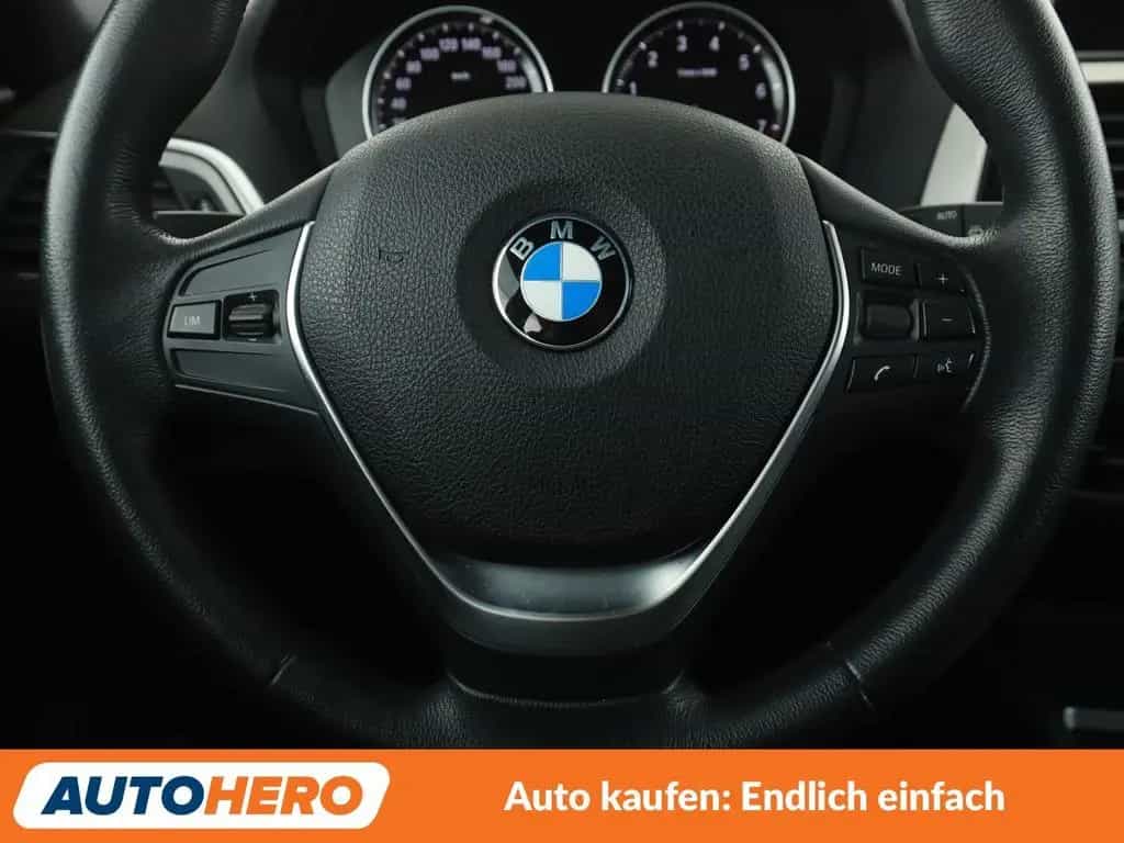 BMW 1 Series 118i Aut. *NAVI*SHZ*PDC*ALU*AUTOKLIMA* 12/2017-photo-18
