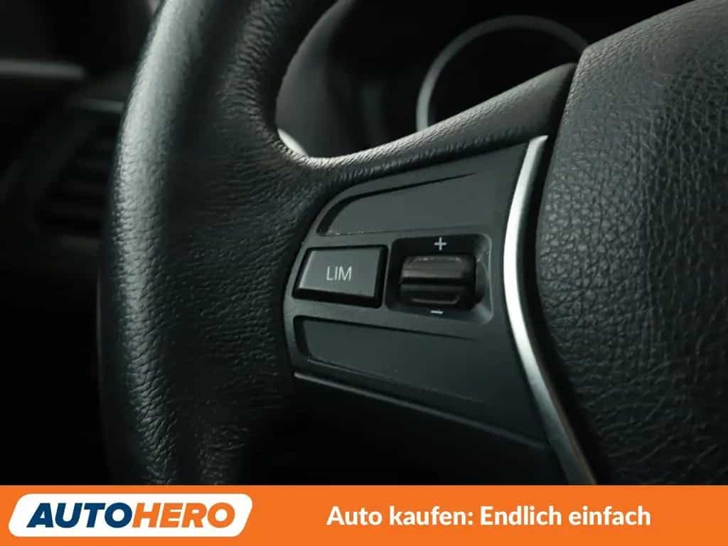 BMW 1 Series 118i Aut. *NAVI*SHZ*PDC*ALU*AUTOKLIMA* 12/2017-photo-29