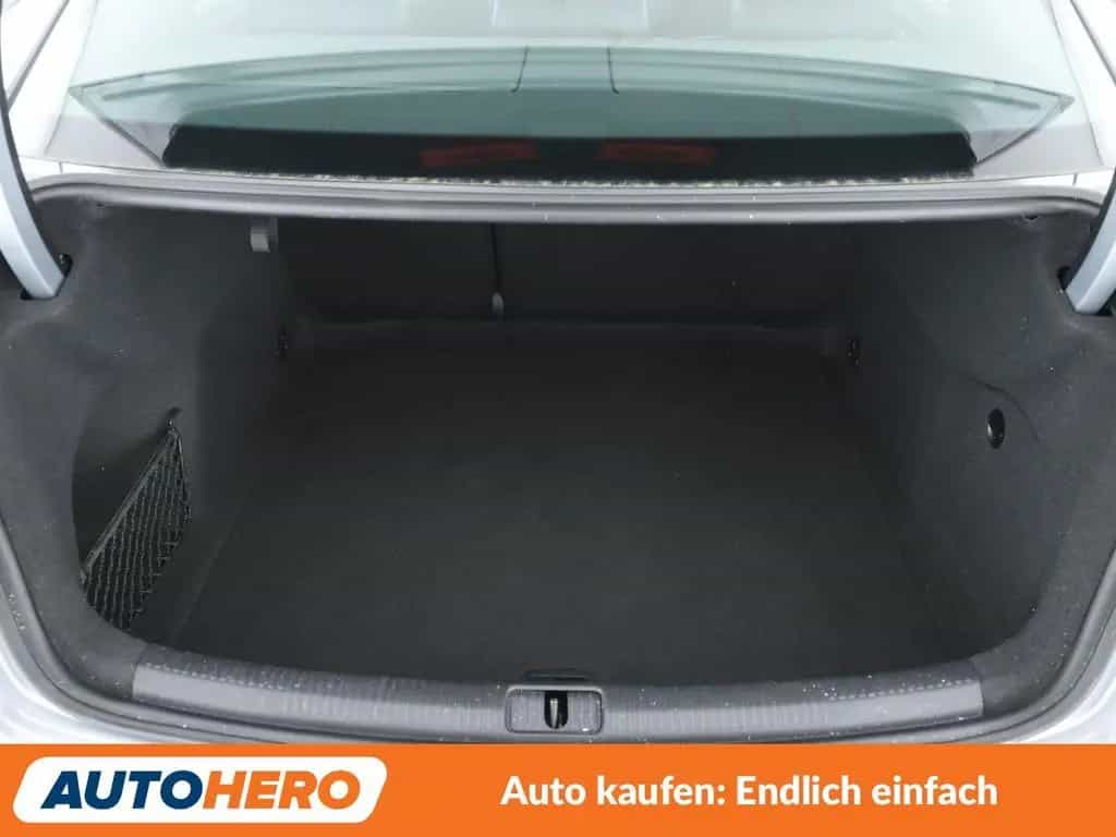 Audi A3 Limousine 1.5 TFSI ACT Design Aut.*NAVI*PDC* 02/2018-photo-17