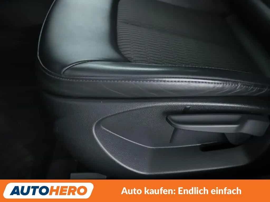 Audi A3 Limousine 1.5 TFSI ACT Design Aut.*NAVI*PDC* 02/2018-photo-28