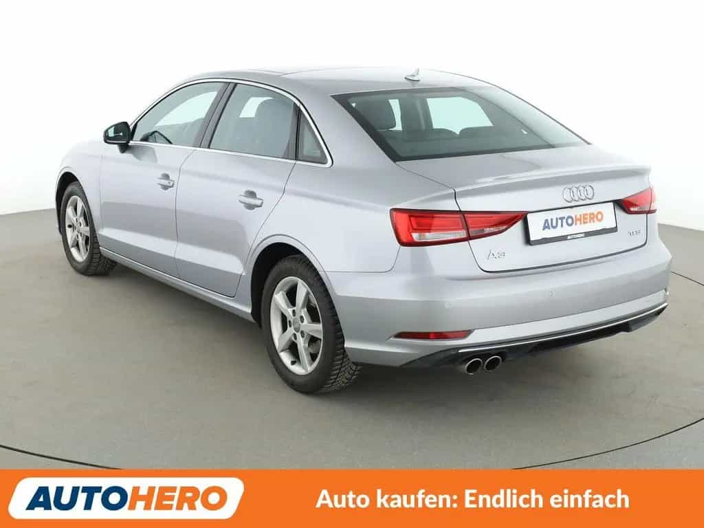 Audi A3 Limousine 1.5 TFSI ACT Design Aut.*NAVI*PDC* 02/2018-photo-3