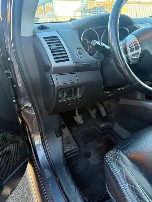 Mitsubishi Outlander 2.0 Diesel 06/2006-photo-10