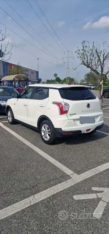 Ssangyong Tivoli SSANGYONG TIVOLI 1.6 XDI 116cv 01/2018-photo-1