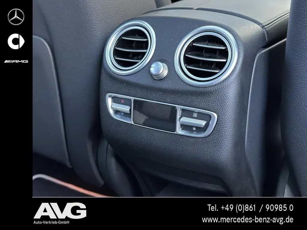 Mercedes-Benz GLC 300 4M AMG Nappa AHK ABC Pano HUD Distro 360 02/2019-photo-24