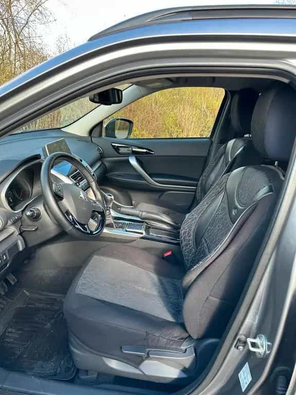 Mitsubishi Eclipse Cross 01/2020-photo-9