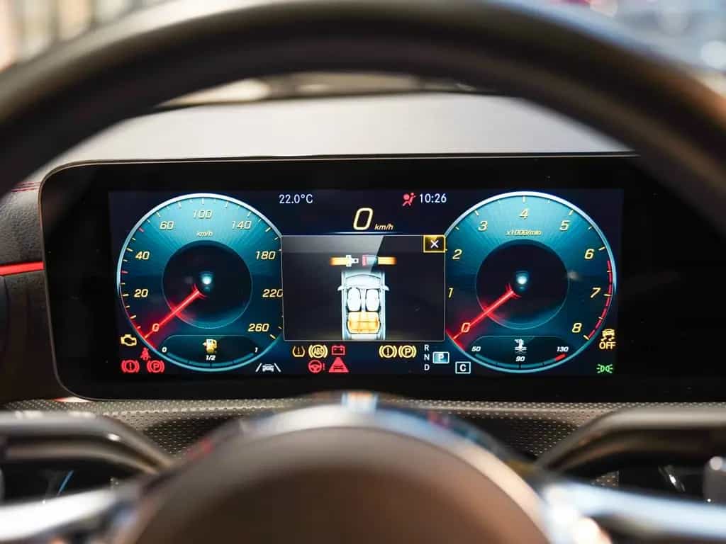 Mercedes-Benz Coupé AMG Line Night Burmester Panorama 09/2020-photo-19