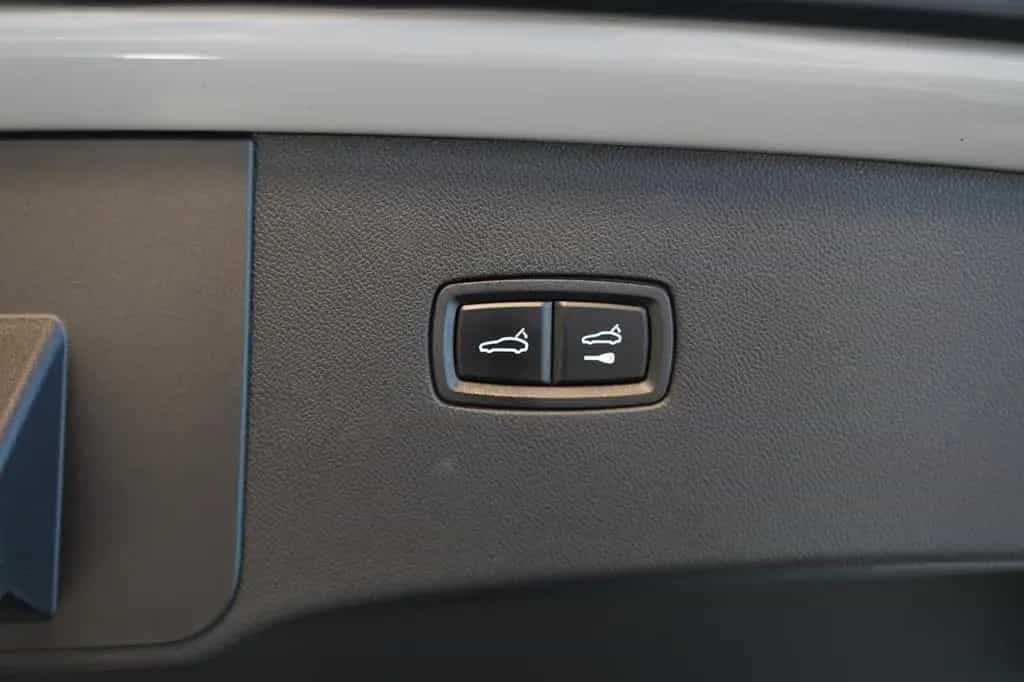 Porsche Cayenne Coupe GTS kreide Sport Classic Pano AHK 03/2022-photo-14