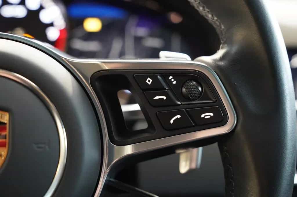 Porsche Cayenne Coupe GTS kreide Sport Classic Pano AHK 03/2022-photo-20