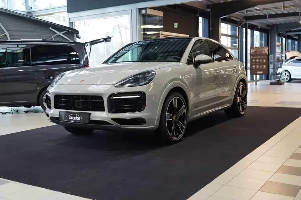 Porsche Cayenne Coupe GTS kreide Sport Classic Pano AHK 03/2022-photo-5
