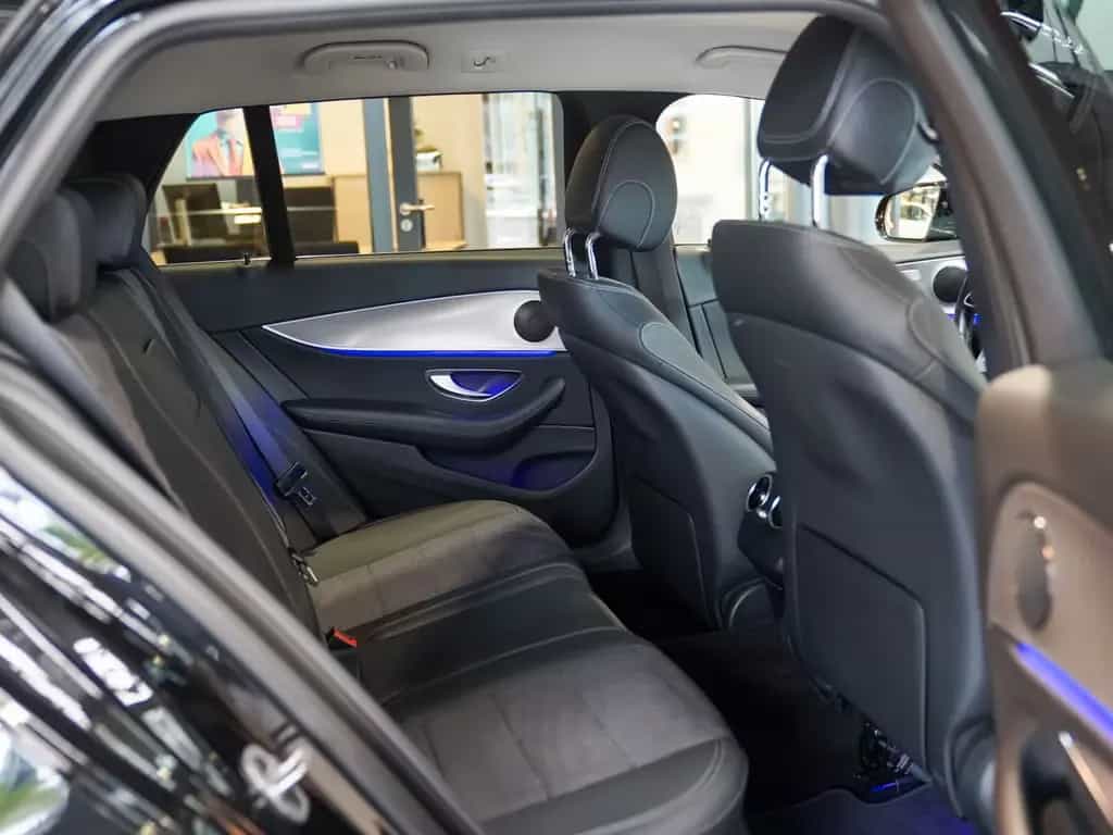 Mercedes-Benz E-Class 200 T AMG Line MULTIBEAM Kamera Totwinkel DAB 11/2019-photo-13