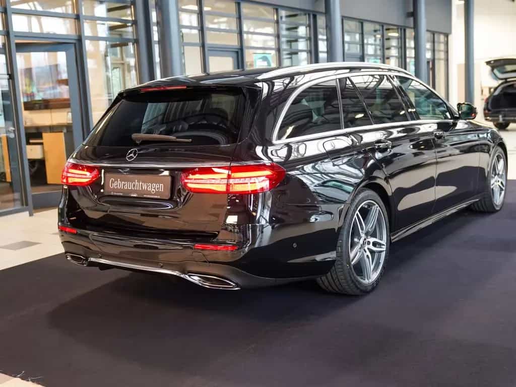 Mercedes-Benz E-Class 200 T AMG Line MULTIBEAM Kamera Totwinkel DAB 11/2019-photo-2