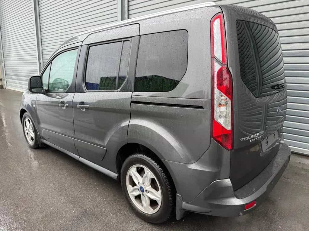 Ford Tourneo Conecct Titanium Pano*Navi*Kamera*AHK* 06/2018-photo-11