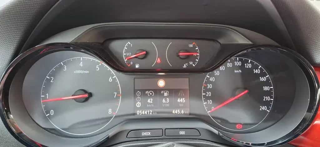 Opel Crossland (X) 1.2 DI Turbo 81kW GS GS 08/2022-photo-8