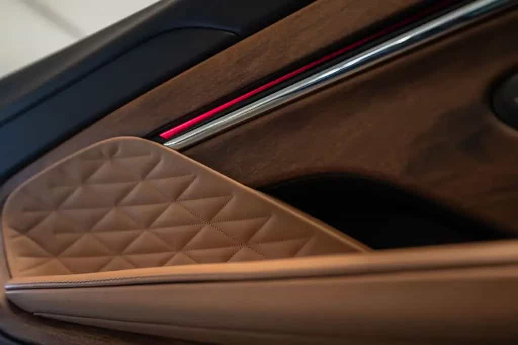 Aston Martin DB12 VOLANTE 4.0 V8 08/2024-photo-25