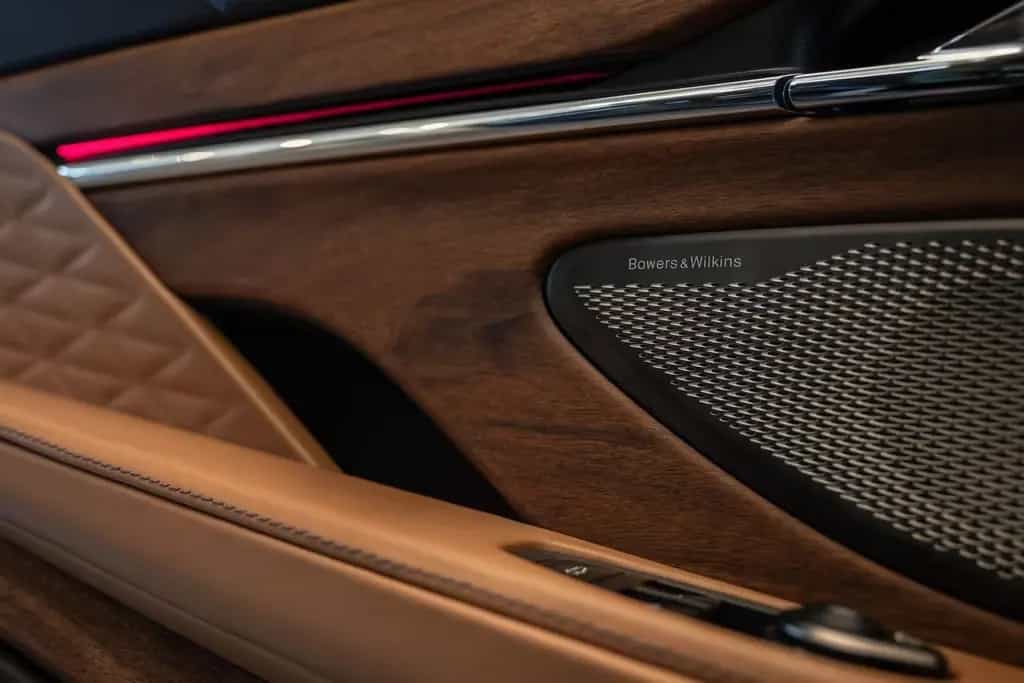 Aston Martin DB12 VOLANTE 4.0 V8 08/2024-photo-26