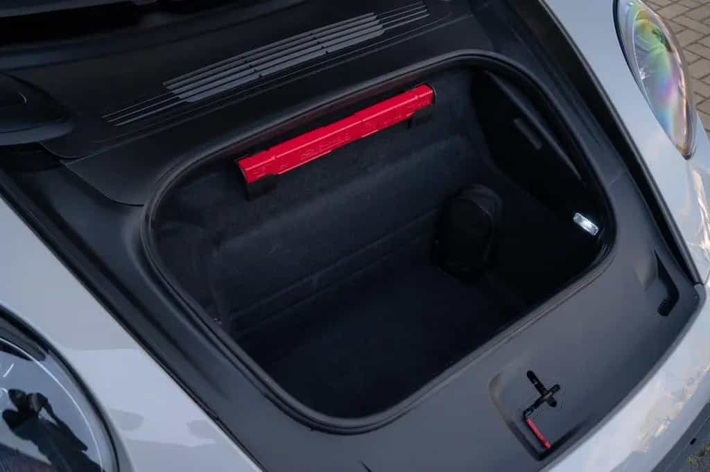 Porsche 992 992 Targa 4 GTS 09/2023-photo-10