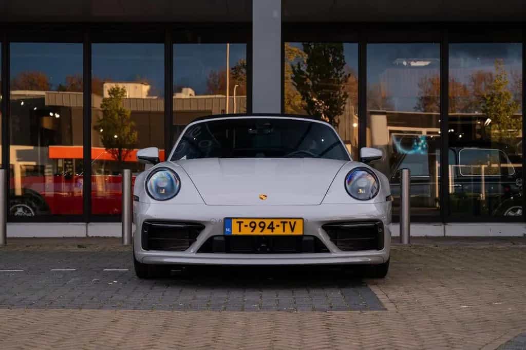 Porsche 992 992 Targa 4 GTS 09/2023-photo-3