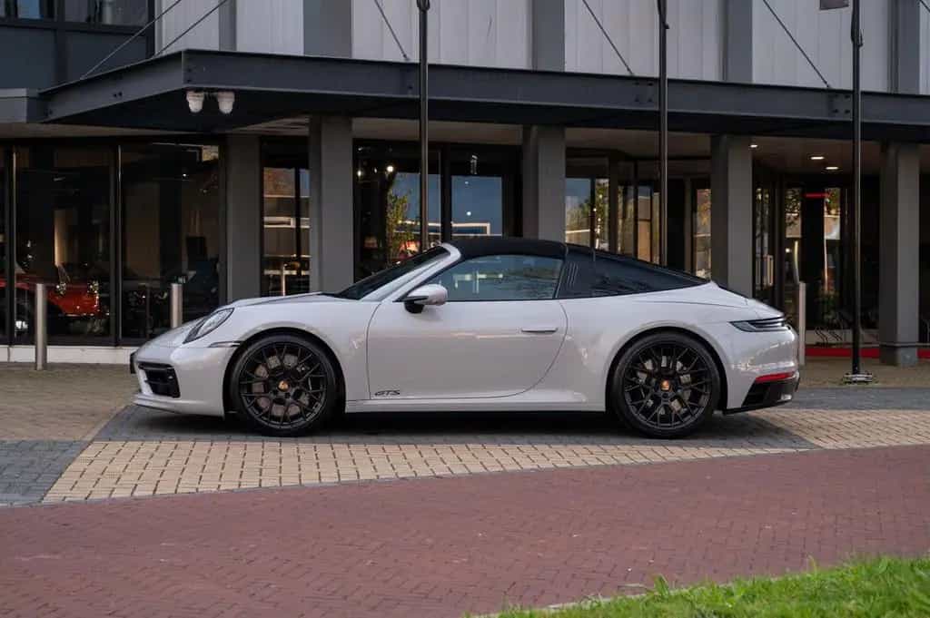 Porsche 992 992 Targa 4 GTS 09/2023-photo-34