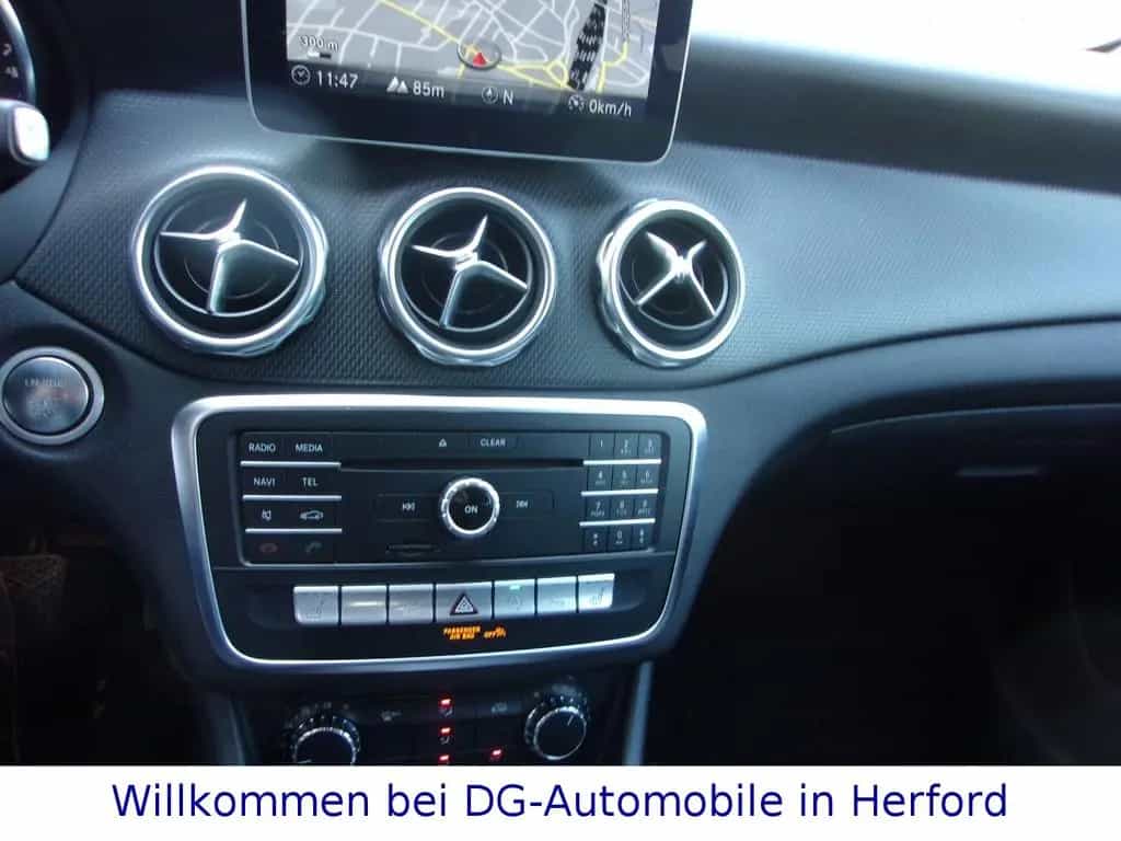 Mercedes-Benz GLA-Class 180 Style,Klima,Navi,Tel,Winterpak,Pdc v+h 03/2019-photo-16