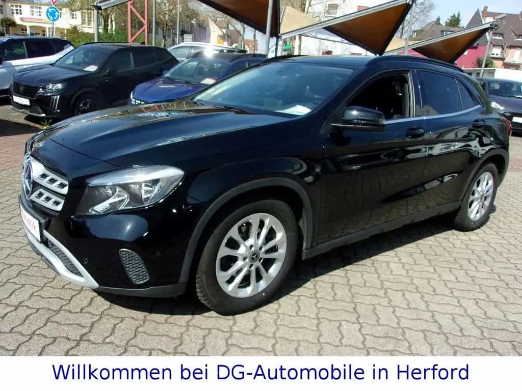 Mercedes-Benz GLA-Class 180 Style,Klima,Navi,Tel,Winterpak,Pdc v+h 03/2019-photo-2