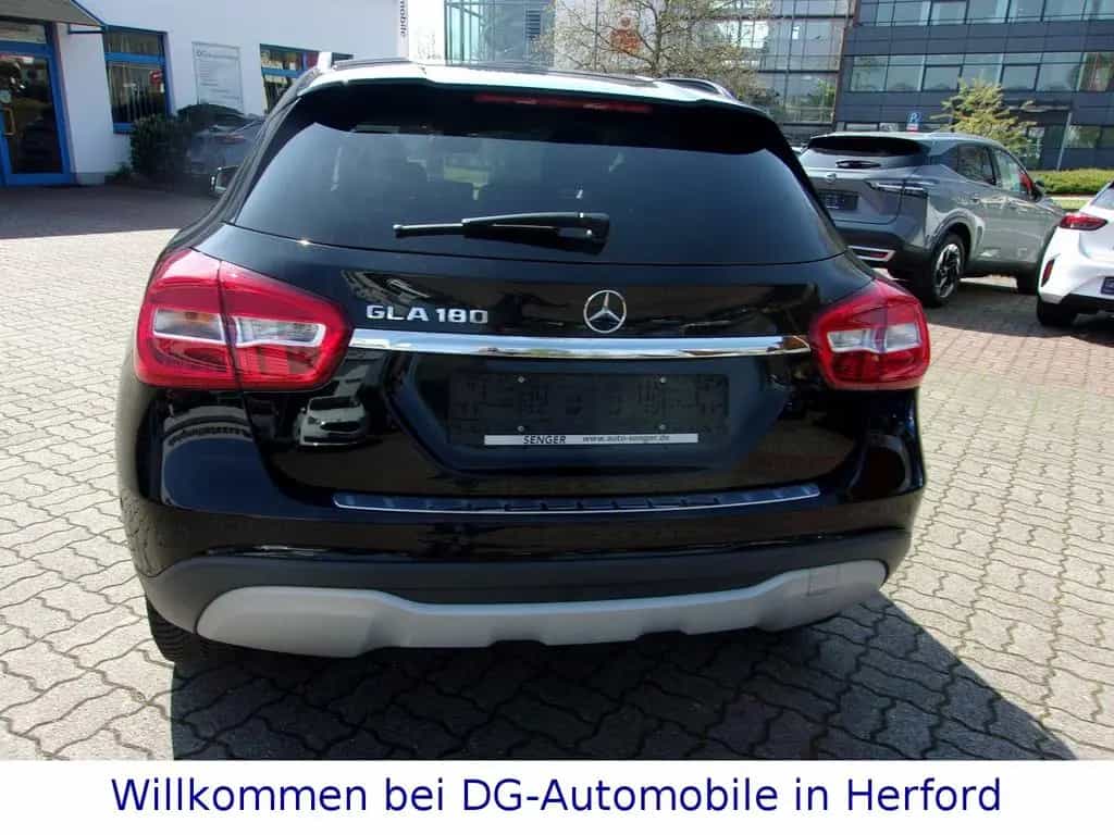 Mercedes-Benz GLA-Class 180 Style,Klima,Navi,Tel,Winterpak,Pdc v+h 03/2019-photo-5