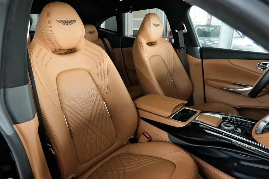Aston Martin DBX 4.0 V8 Sitzbelüftung Bi-Color DeutschesFZ 09/2021-photo-14
