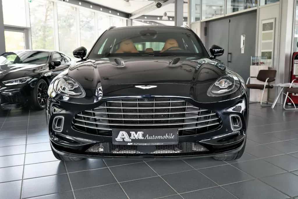 Aston Martin DBX 4.0 V8 Sitzbelüftung Bi-Color DeutschesFZ 09/2021-photo-5