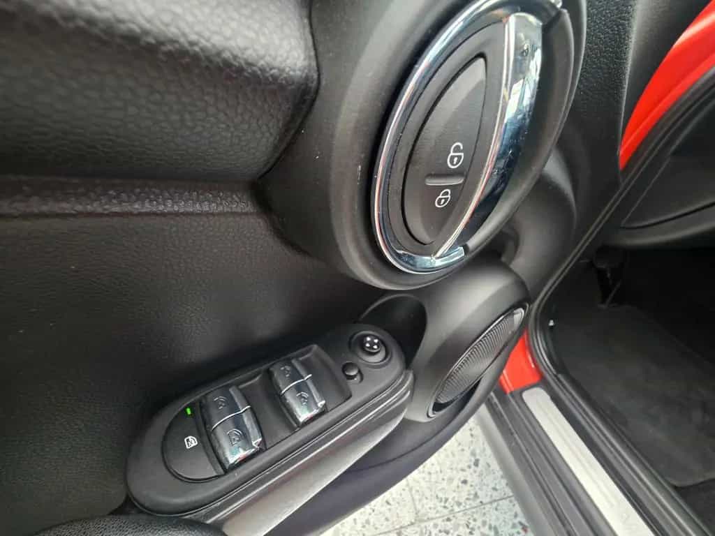 MINI Cooper Mini 5-trg.*Automatik*Navi*PDC 10/2019-photo-14