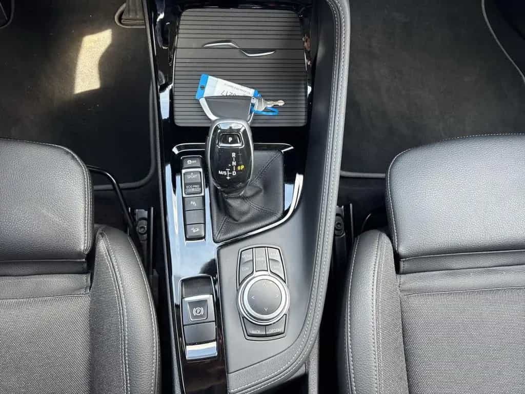 BMW X1 20 d xDrive Sport Line AHK-abnehmbar Navi LED 03/2021-photo-18